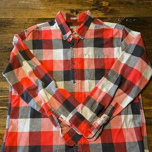 Eddie Bauer Men's Slim fit Flannel